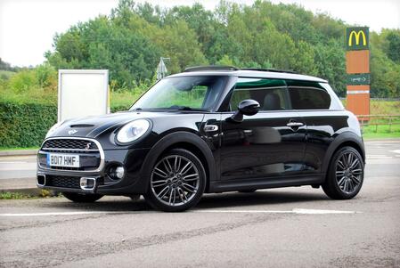 MINI HATCH COOPER S 2.0 Cooper S 3-Door - Pan Roof, Full Leather, Chili Pack, Media Pack XL - FSH - 63,100 miles - Black