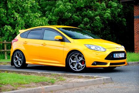 FORD FOCUS ST-3 2.0 EcoBoost - Mountune MP275 and Exhaust - Full Ford History - 67k - Tangerine Scream