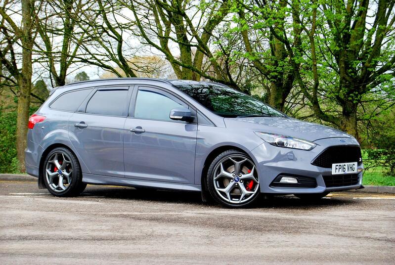 View FORD FOCUS ST-3 2.0 EcoBoost Estate - 2 Owners - FSH - Sat Nav, Leather - Stealth Grey - 70,500 miles - SOLD