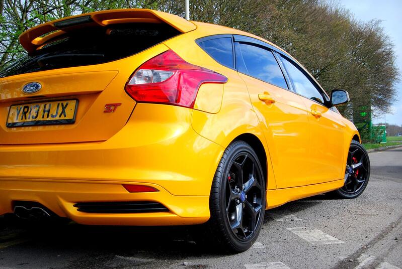 FORD FOCUS