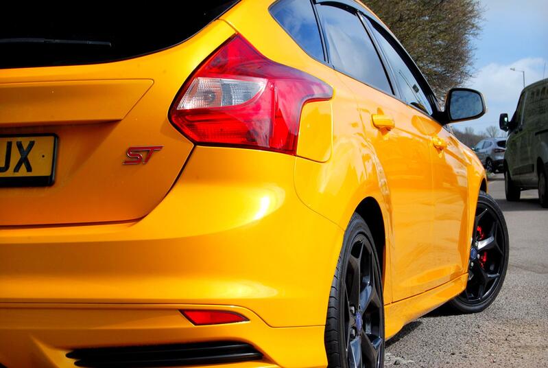 FORD FOCUS