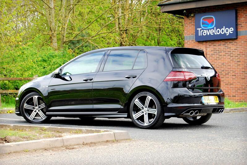 View VOLKSWAGEN GOLF R 2.0 TSI 5-Door 4Motion - 33,700 miles - 2 Owners - FSH - Xenons, 4WD - Low Mileage - Black