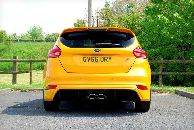 FORD FOCUS
