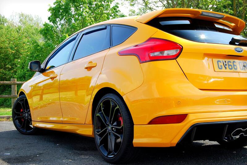 FORD FOCUS