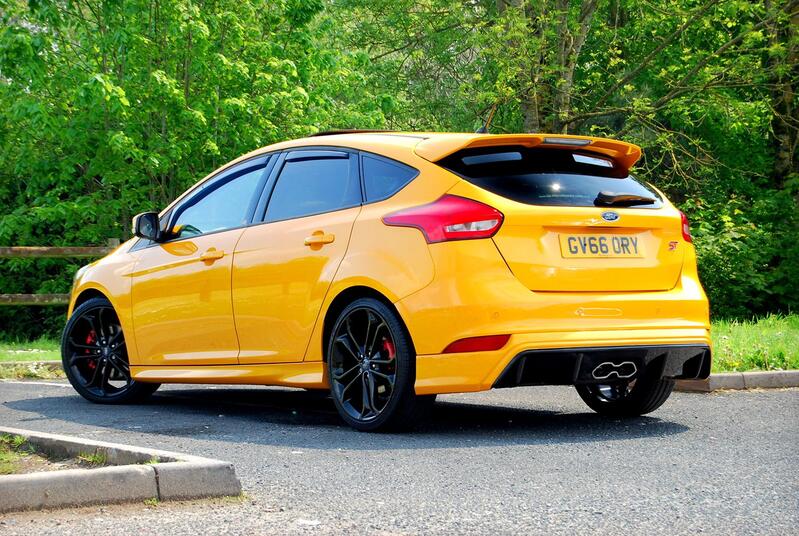 FORD FOCUS