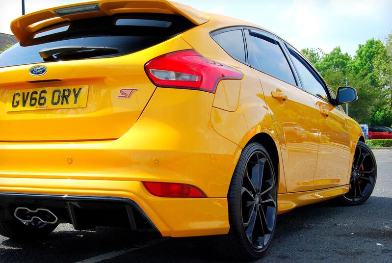 FORD FOCUS