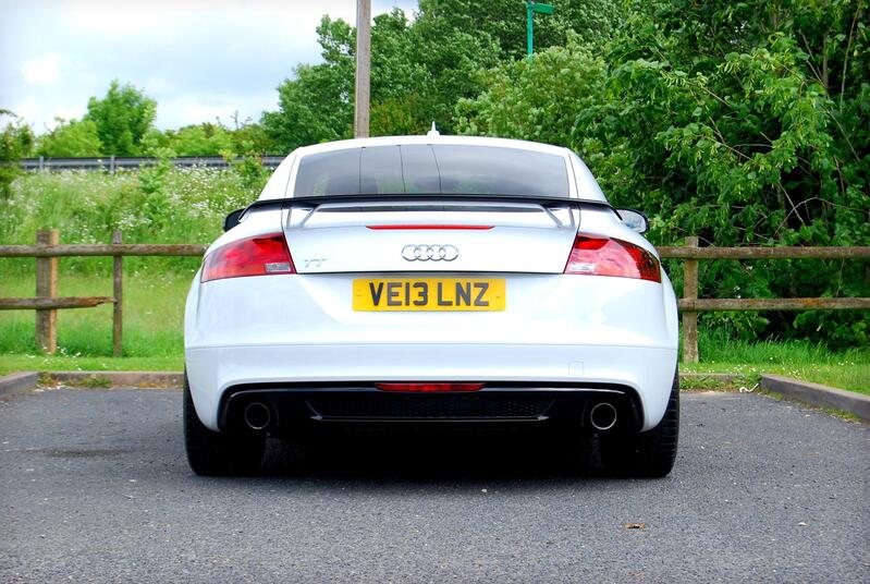 AUDI TT