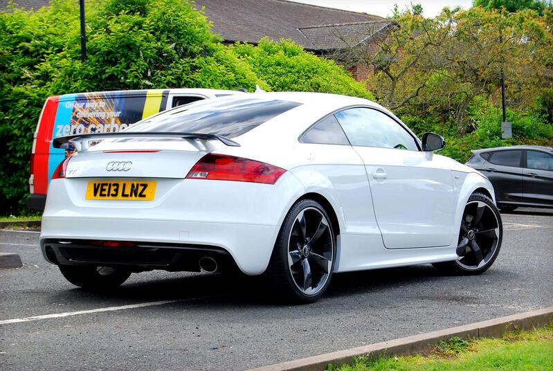 AUDI TT