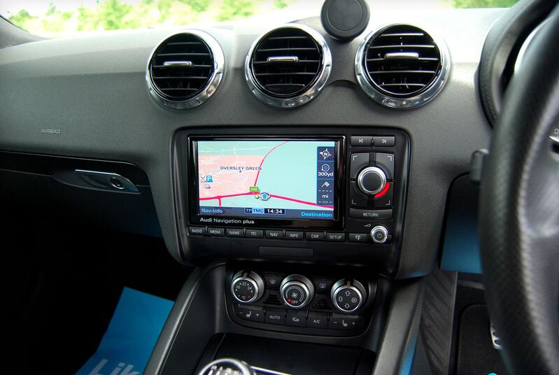 AUDI TT