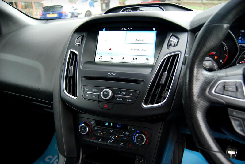 FORD FOCUS