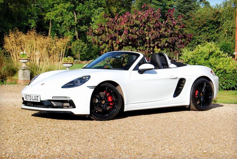 PORSCHE 718