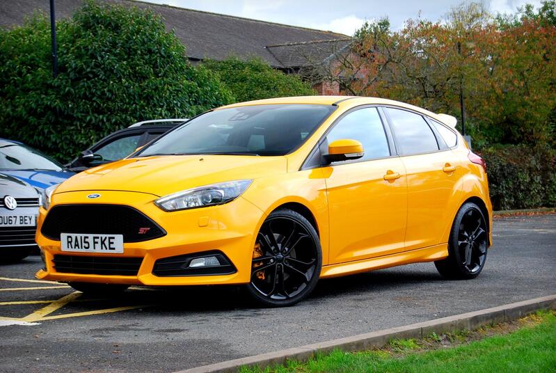 FORD FOCUS