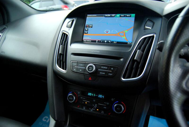 FORD FOCUS