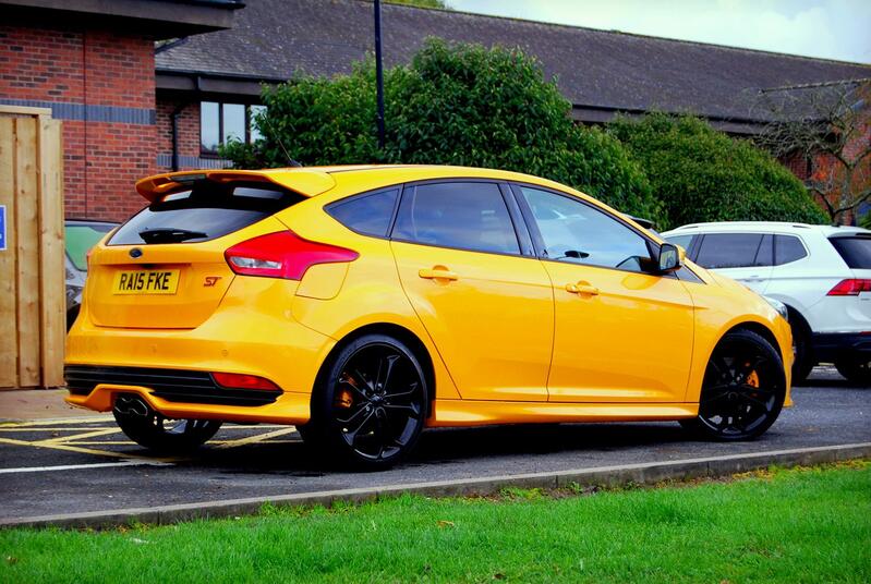 FORD FOCUS