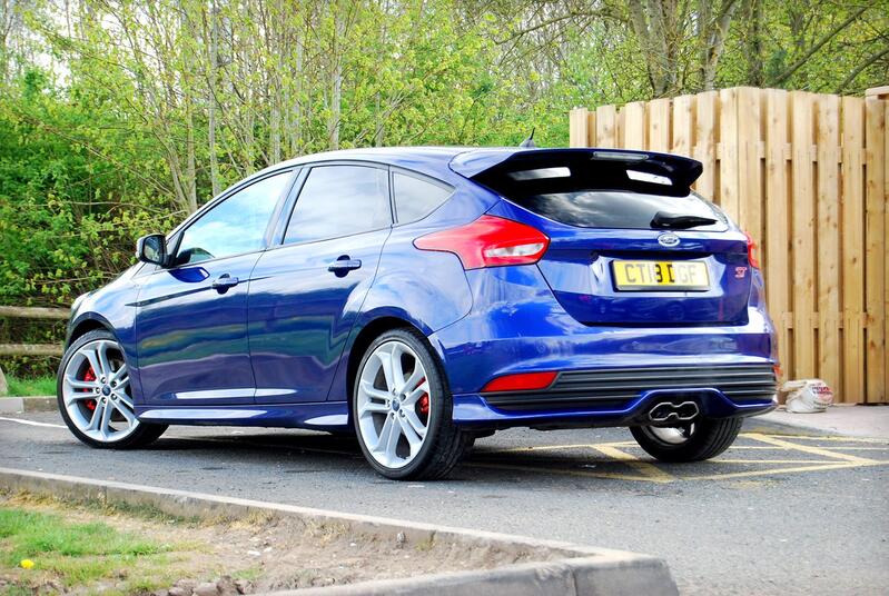 FORD FOCUS