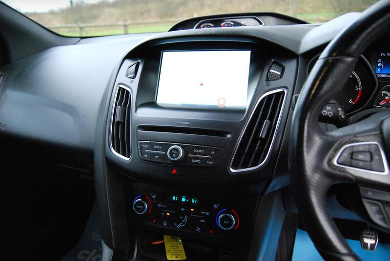 FORD FOCUS