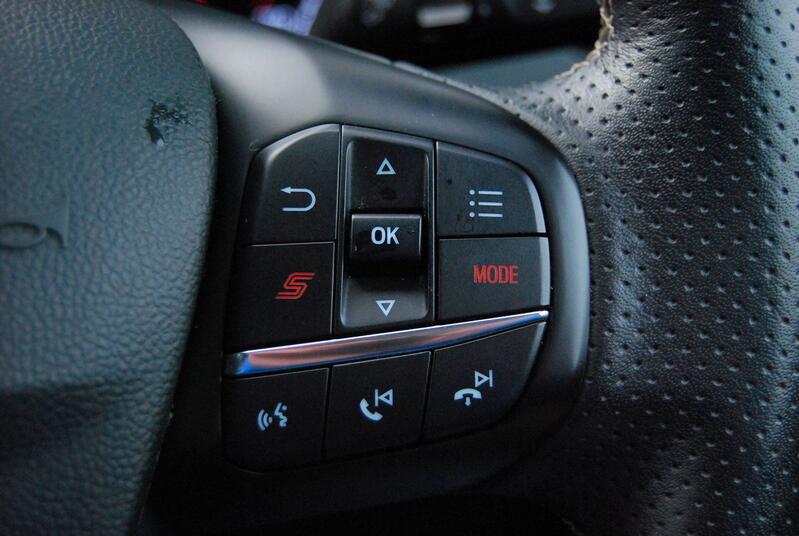 FORD FOCUS
