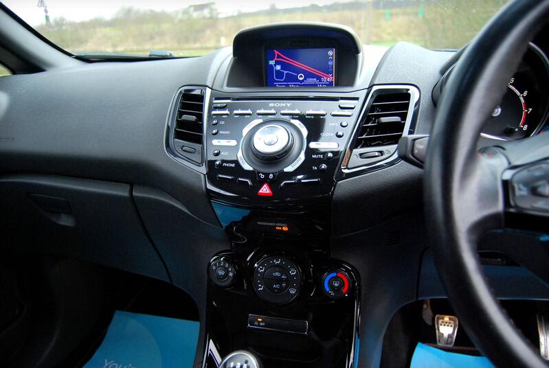 FORD FIESTA