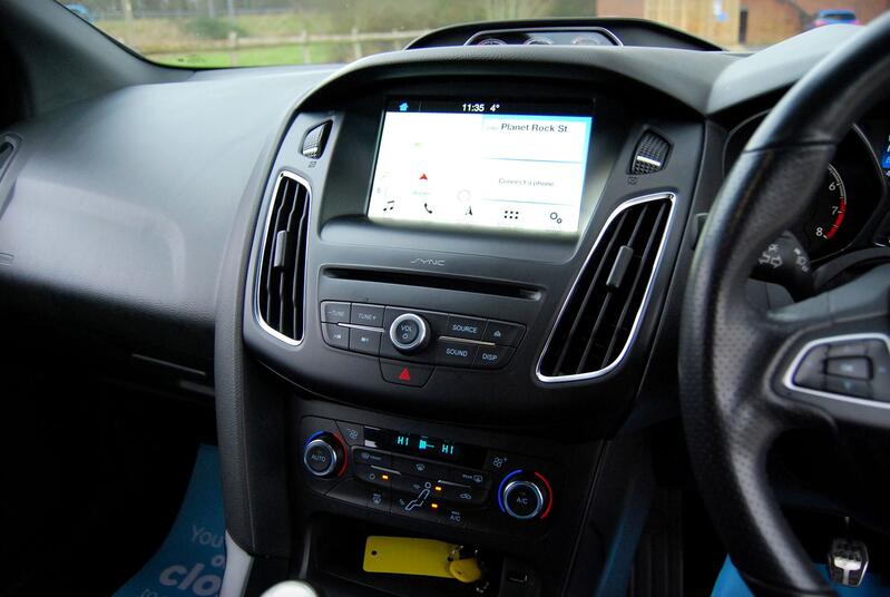 FORD FOCUS