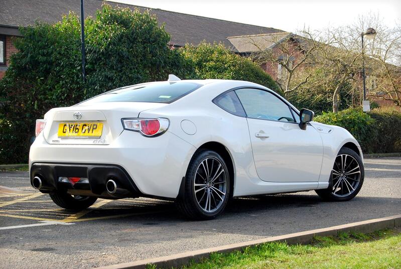 TOYOTA GT86