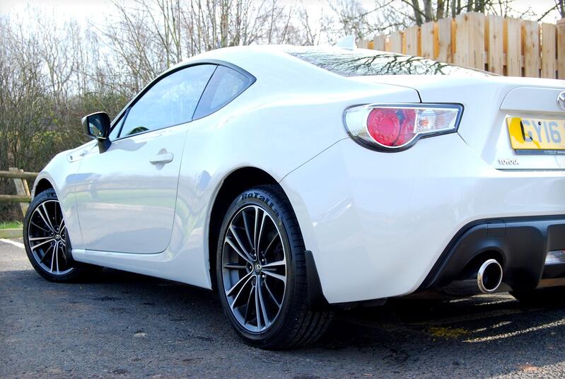 TOYOTA GT86