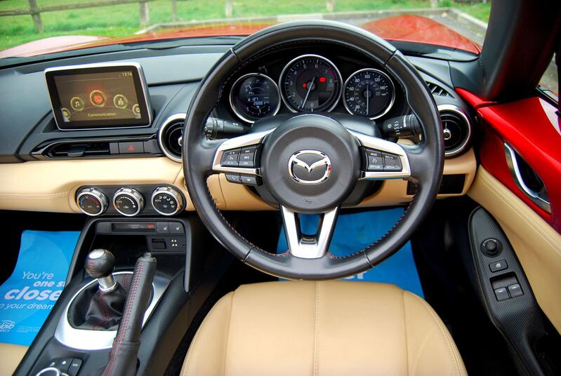 MAZDA MX-5