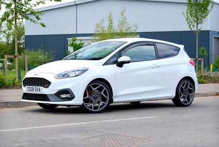 FORD FIESTA ST-3 1.5 3-Door - SYNC 3 Sat Nav, Camera - FSH - 42,100 miles - 2 Owners - Frozen White