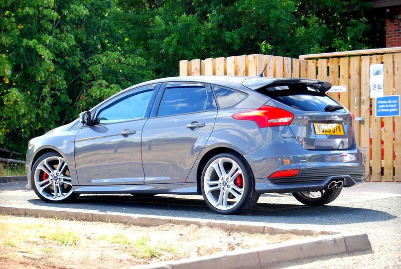 View FORD FOCUS ST-3 TDCI 2.0 Diesel - 36,900 miles - 2 Owners - Sat Nav, 19inch Alloys, Camera, Sony - Stealth Grey