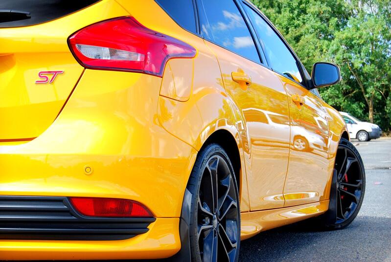FORD FOCUS