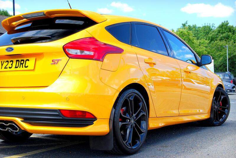 FORD FOCUS