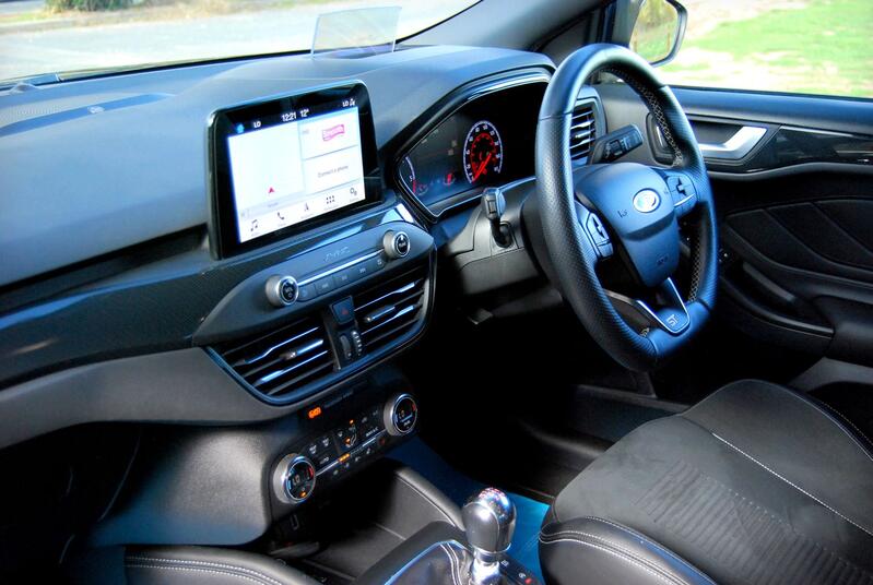 View FORD FOCUS ST 2.0 EcoBlue Diesel - Performance Pack, HUD, B&O, Camera, CCD - FSH. 44,800 miles. 2 Owners. Black