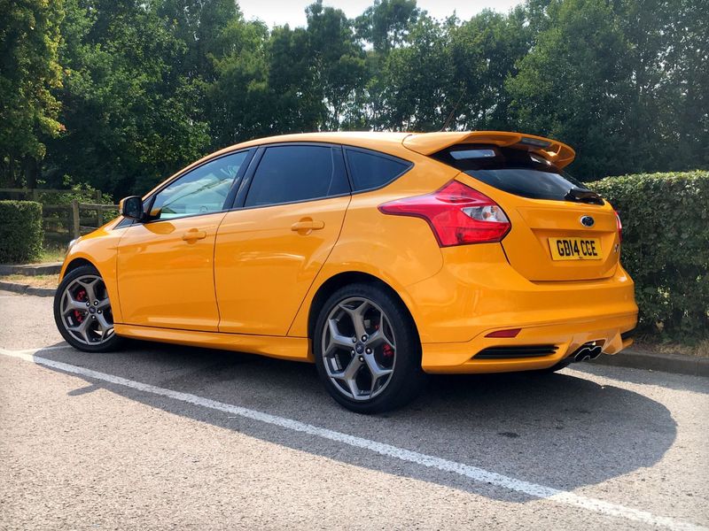 View FORD FOCUS ST-2 2.0 EcoBoost - Tangerine Scream - 48,000 miles - Style Pack, Privacy Glass, Recaro - SOLD