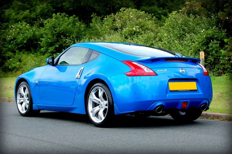 NISSAN 370Z