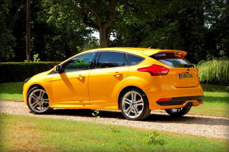 View FORD FOCUS ST-3 - Tangerine Scream - SOLD