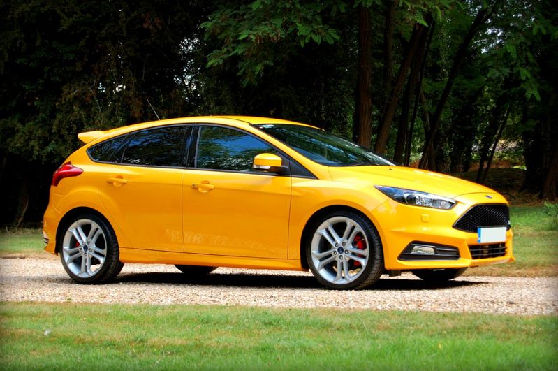 View FORD FOCUS ST-3 - Tangerine Scream - SOLD