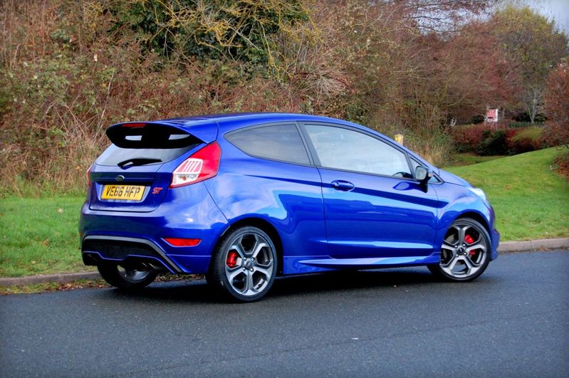 FORD FIESTA