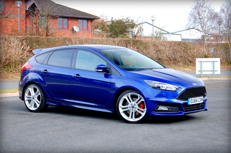 View FORD FOCUS ST-3