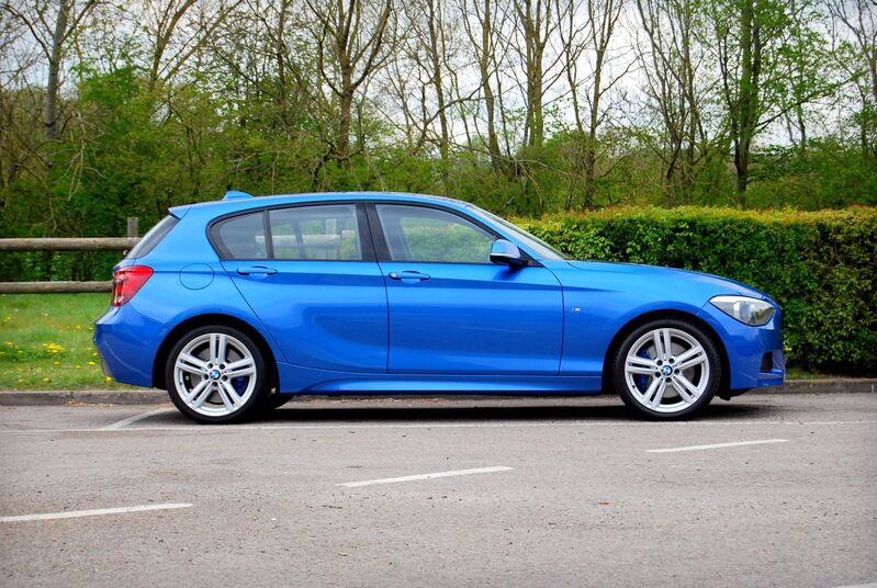 BMW 1 SERIES