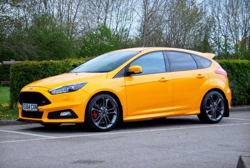 FORD FOCUS