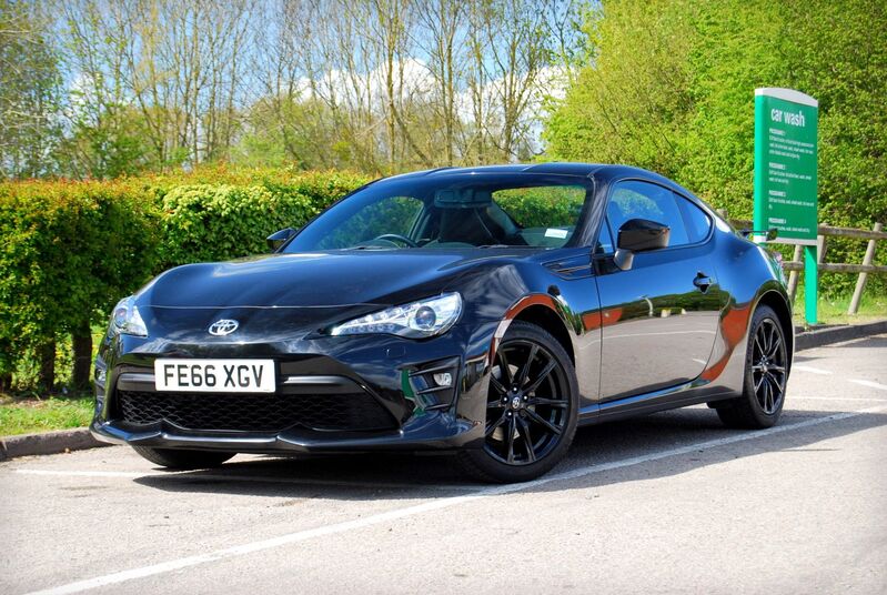 TOYOTA GT86