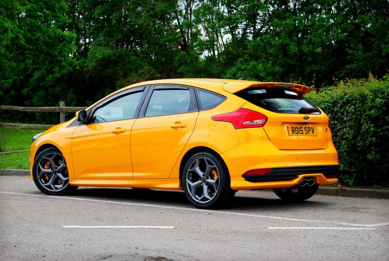 View FORD FOCUS FOCUS ST-3 2.0 - Huge Spec - Sat Nav, Camera, Sony Upgrade, Full Leather - Tangerine Scream - SOLD