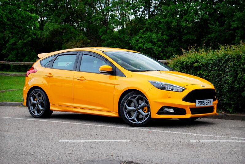 View FORD FOCUS FOCUS ST-3 2.0 - Huge Spec - Sat Nav, Camera, Sony Upgrade, Full Leather - Tangerine Scream - SOLD