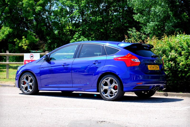 View FORD FOCUS FOCUS ST-3 2.0 - Huge Spec - Sat Nav, Camera, Full Leather, Door Edge, Style Pack - Blue. FSH. SOLD