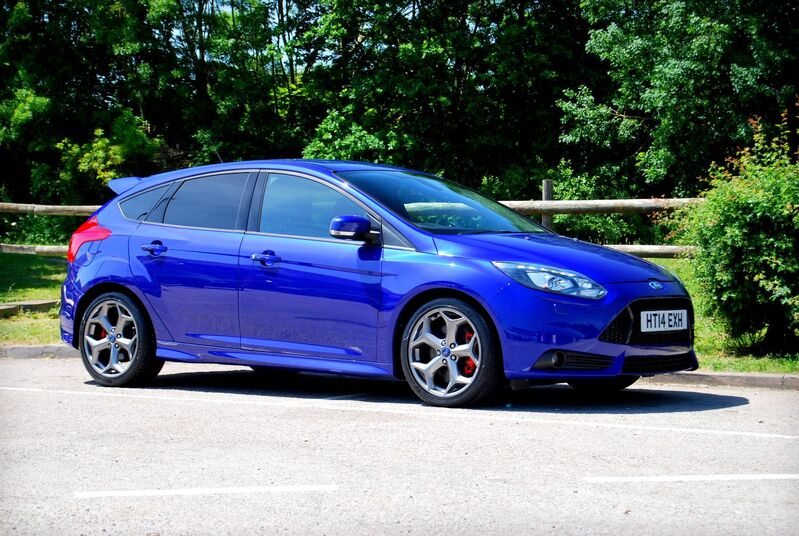 View FORD FOCUS FOCUS ST-3 2.0 - Huge Spec - Sat Nav, Camera, Full Leather, Door Edge, Style Pack - Blue. FSH. SOLD