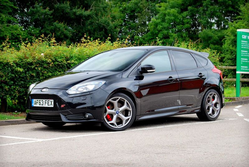 View FORD FOCUS ST-3 2.0 EcoBoost - 63,100 miles - Full Heated Leather, Style Pack, Privacy Glass. FSH. Black. SOLD