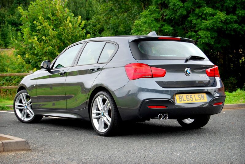 BMW 1 SERIES