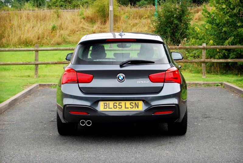 BMW 1 SERIES