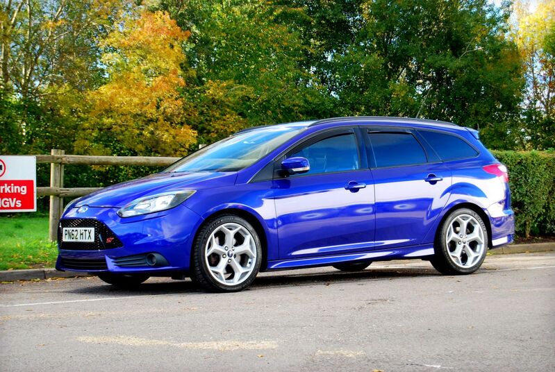 View FORD FOCUS ST-2 Estate 2.0 - FSH - 56,600 miles - City Pack, Privacy Glass, Recaro - Estate Model - Blue - SOLD