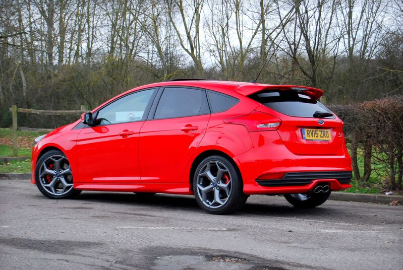 FORD FOCUS
