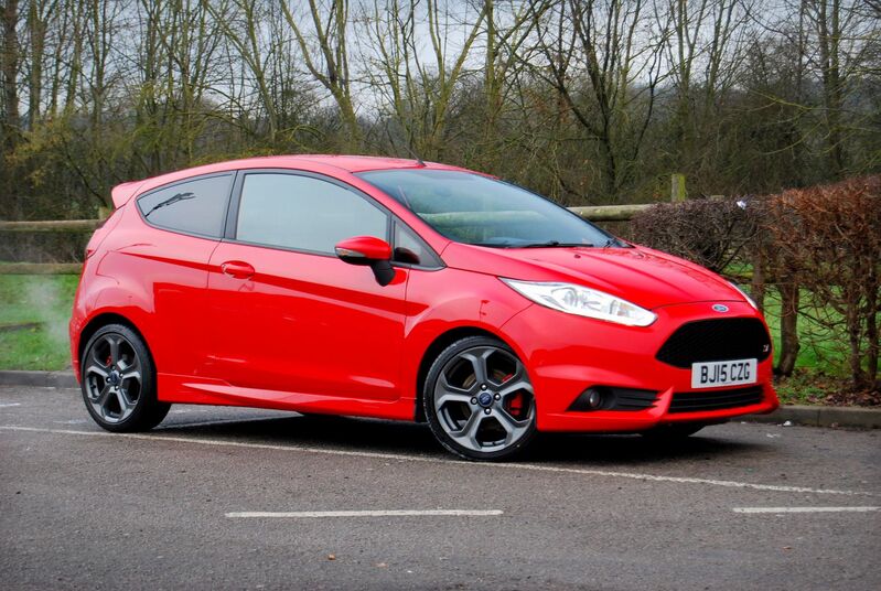 View FORD FIESTA ST-2 1.6 EcoBoost - Full History - Style Pack, Rear Sensors, Heated Seats - Race Red - SOLD